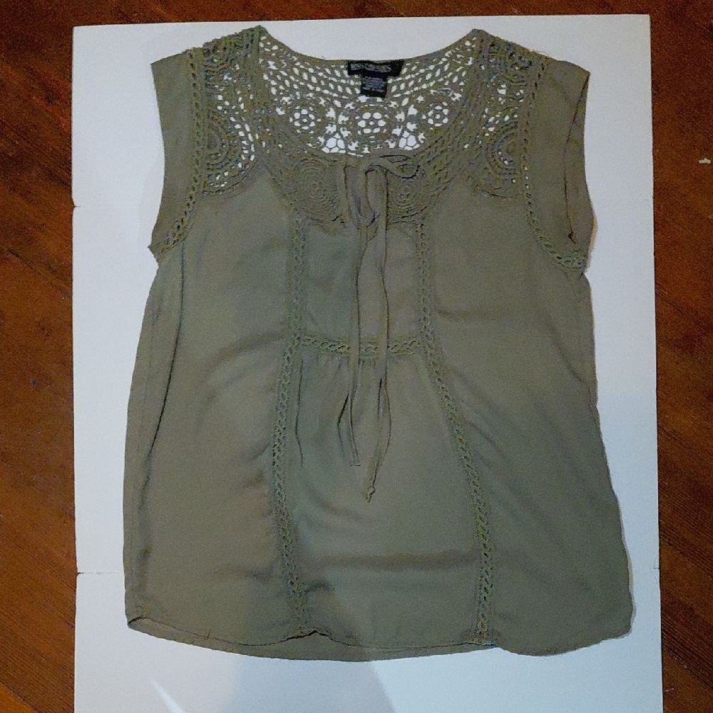 Miss Chievous Olive Sleeveless Lace Blouse